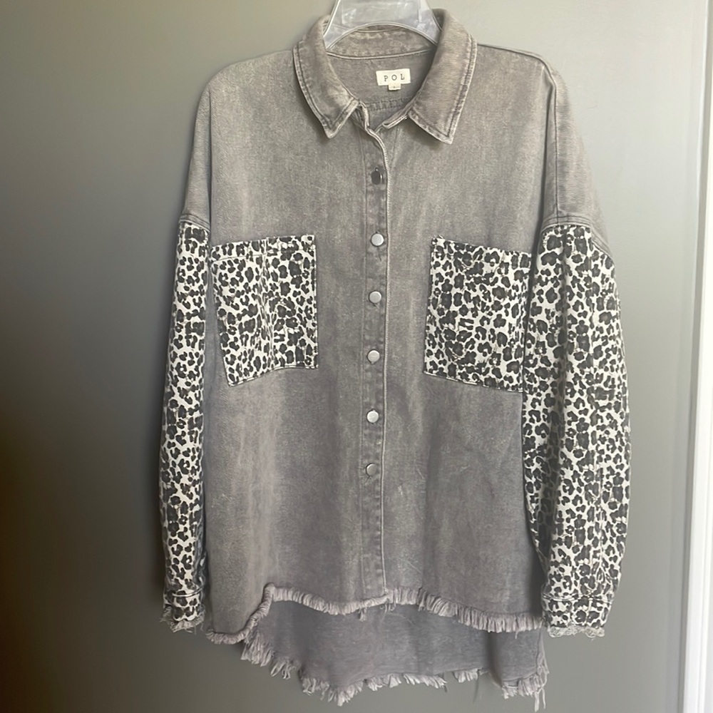 Distressed denim & leopard shirt jacket